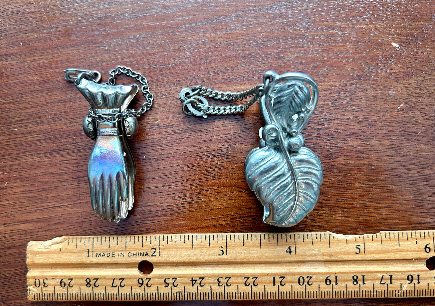 Vintage Silver Tone Glove Clip Lot Victorian Style Hands Leaf