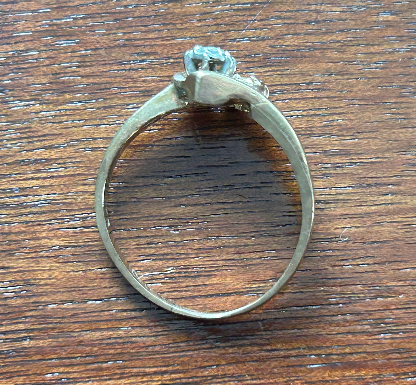 10k Yellow Gold Heart Diamond Accent Ring Sz 8 MISSING DIAMOND
