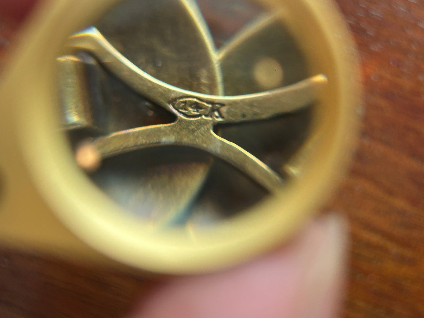 Antique 14k Yellow Gold Flower Detailed Cuff Links