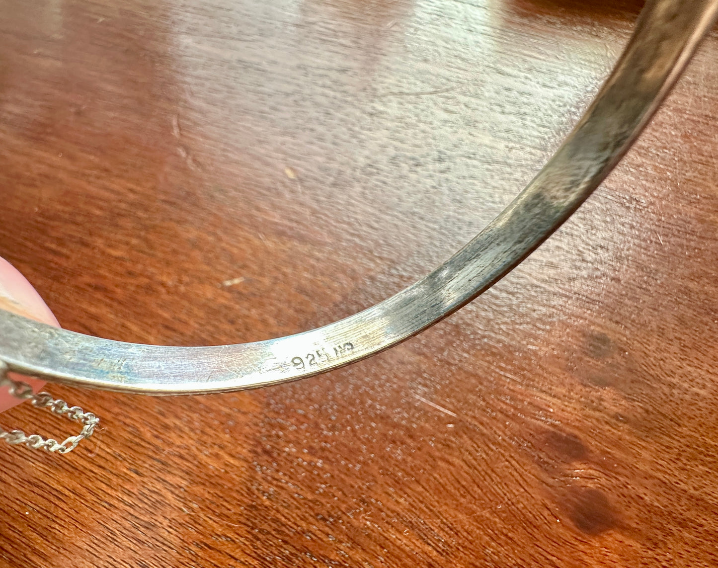 Vintage Sterling Silver 925 Hollow Domed Etched Bangle Bracelet Safety Chain