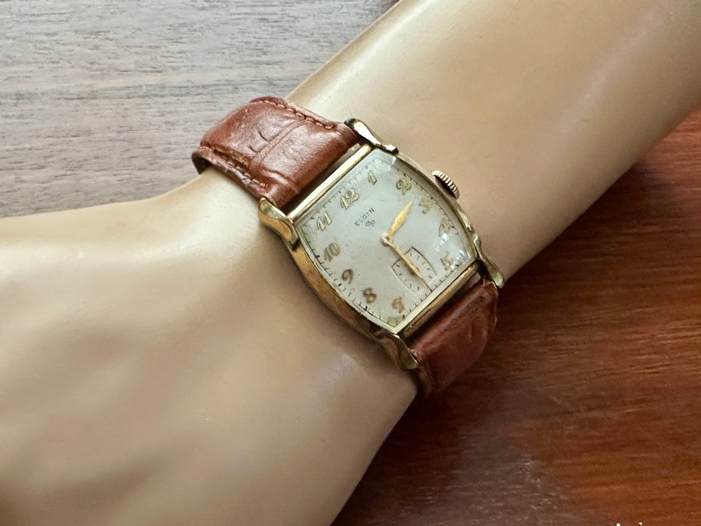 Vintage Mens 10k Yellow Rolled Gold Elgin Wristwatch Watch 17j