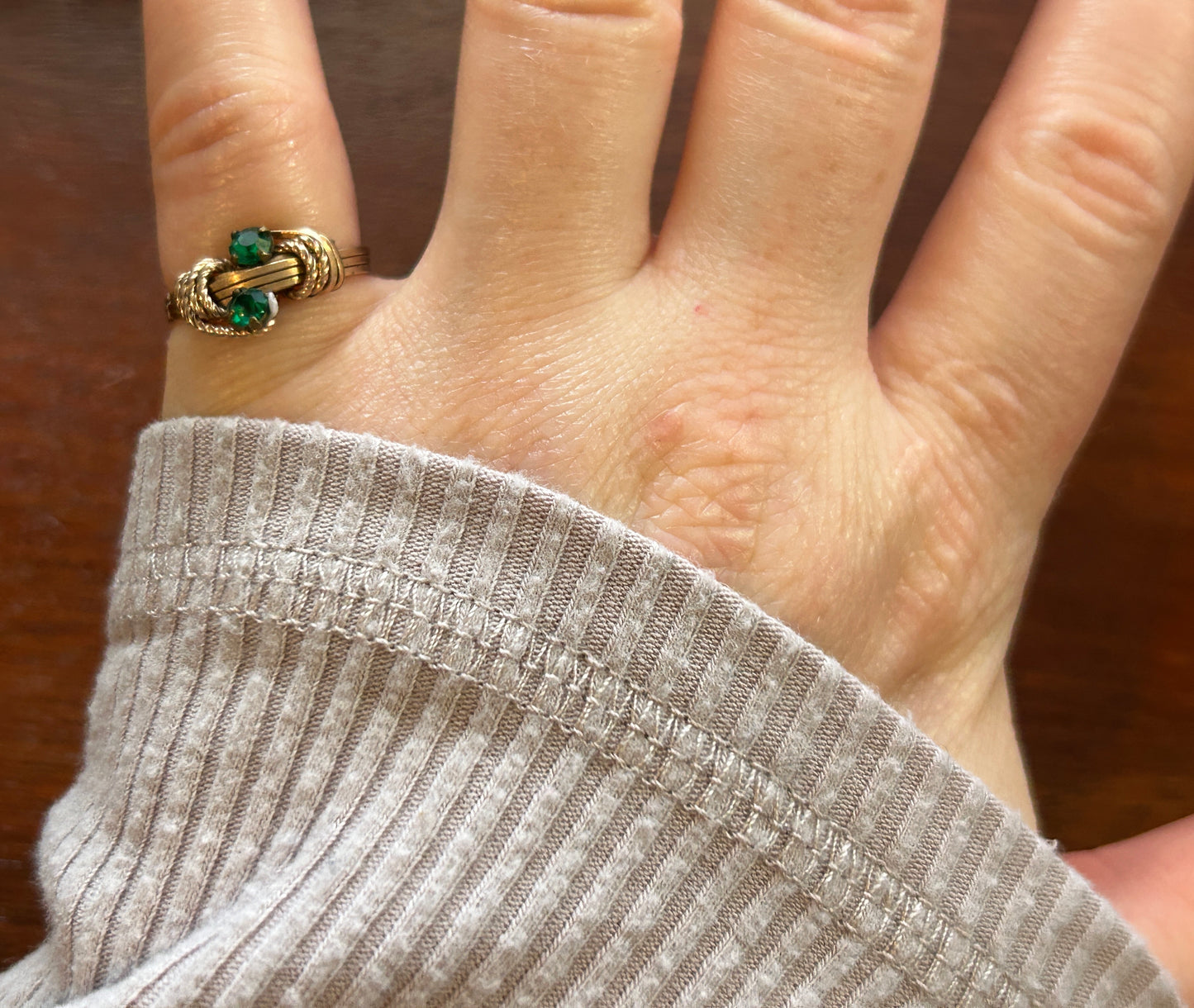 Vintage Gold Wire Wrap Green Rhinestone Ring Sz 5.5