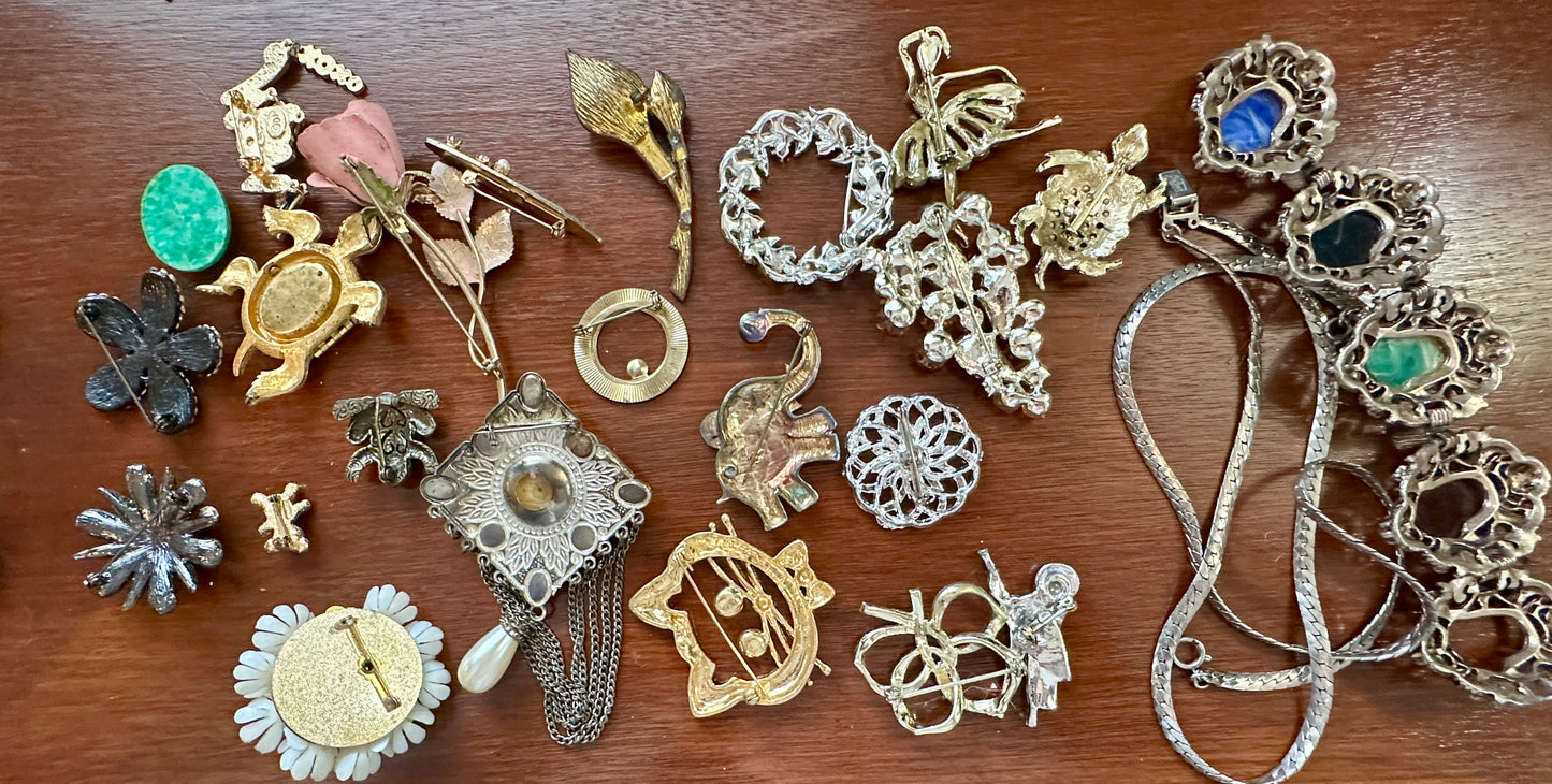 Vintage Jewelry Harvest Craft Lot Avon Rhinestone Faux Pearl Brooch Bracelet