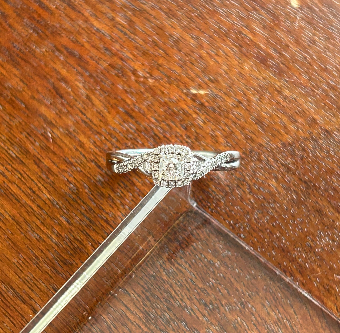 10k White Gold .25ctw Diamond Engagement Ring Sz 6.75 Signed JX