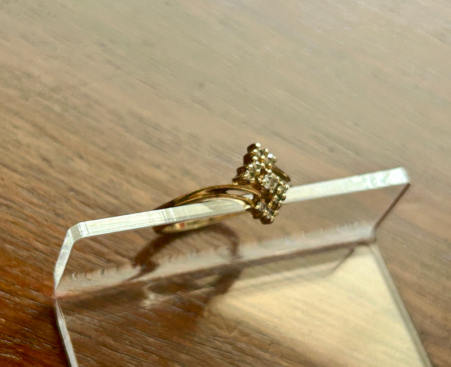 Dainty Vintage 10k Yellow Gold Diamond Cluster Ring Sz 6.75
