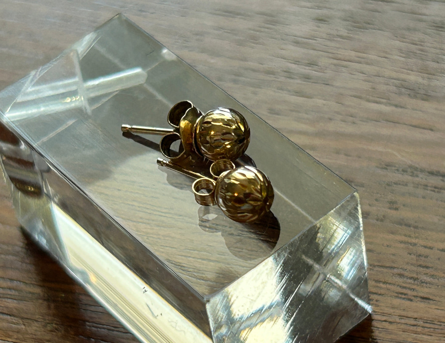 14k Yellow Gold Textured Ball Bead Stud Earrings