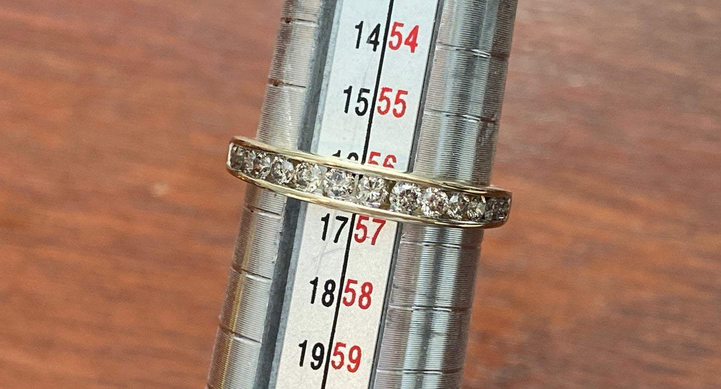 10k Yellow Gold Channel Set Diamond Band Ring Sz 7.75