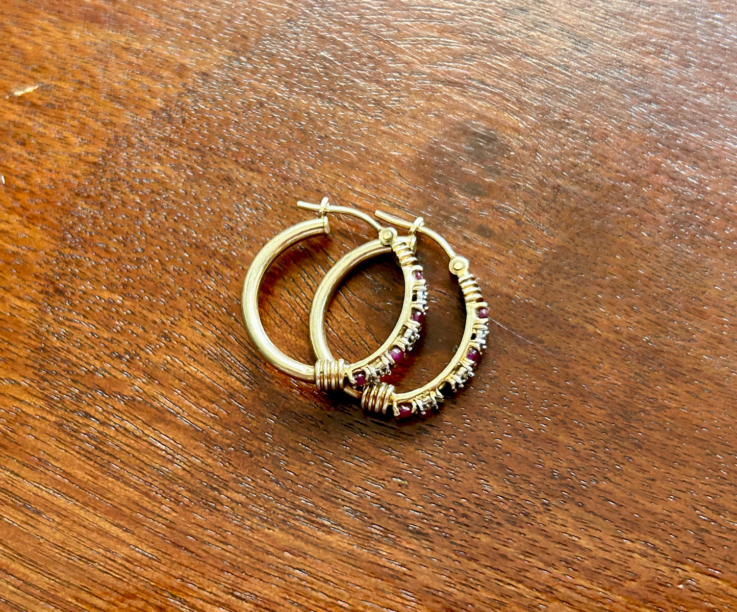 10k Yellow Gold Diamond Ruby Hoop Earrings MISSING STONE