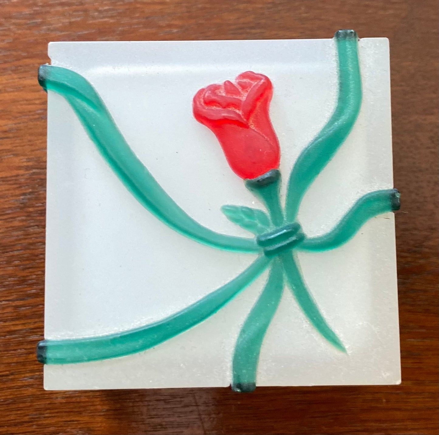 Vintage Frosted Plastic Red Green Flower Jewelry Trinket Box