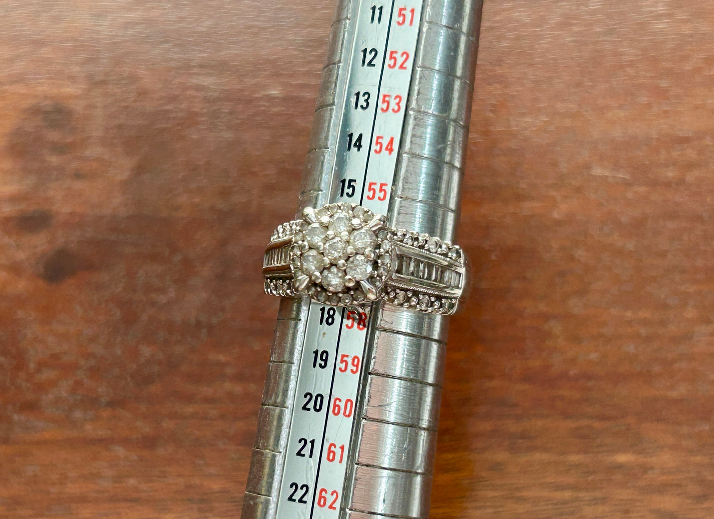 10k White Gold 1ctw Diamond Cluster Ring Sz 7.75 Signed ZEI Baguette Round