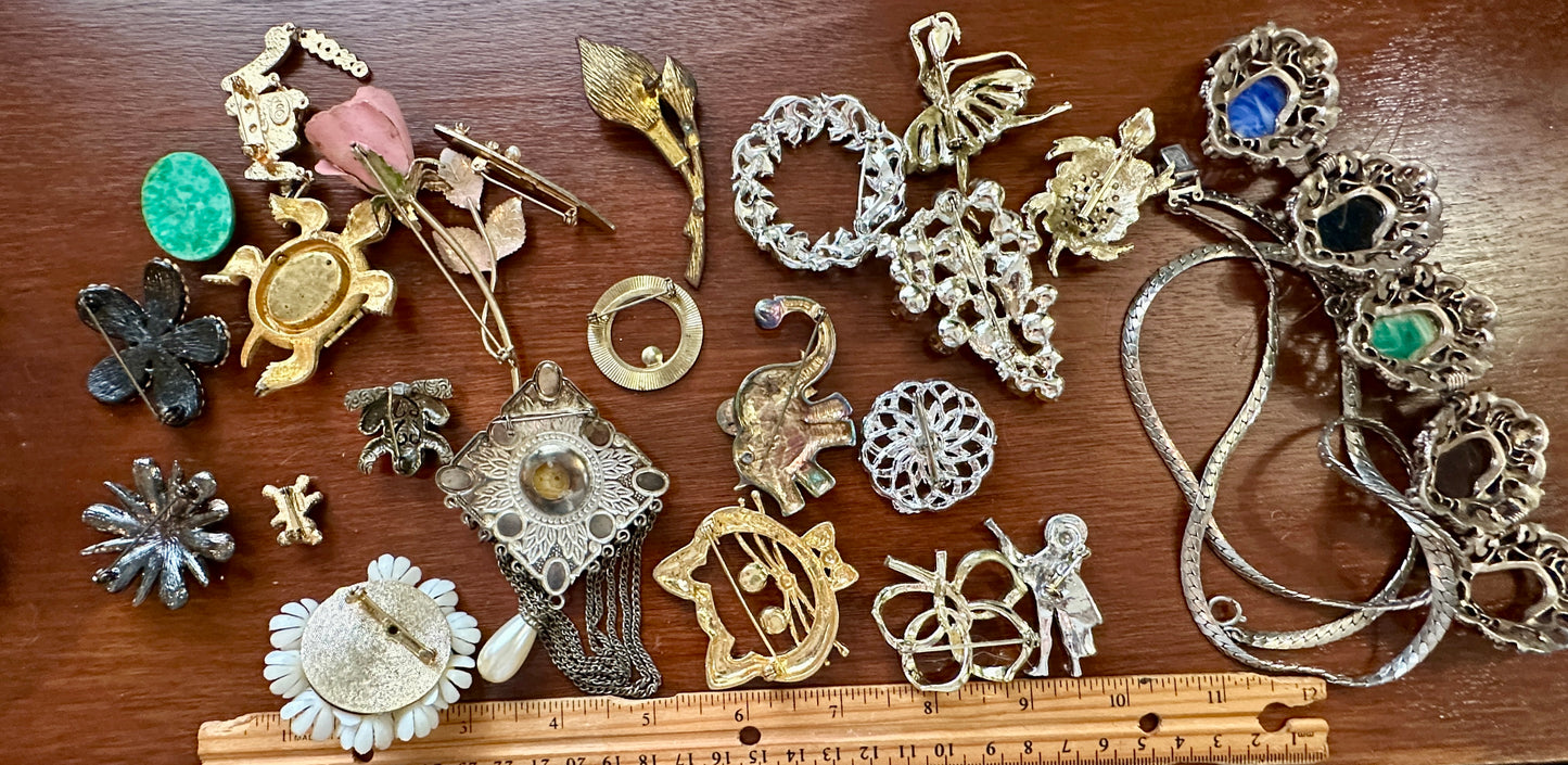 Vintage Jewelry Harvest Craft Lot Avon Rhinestone Faux Pearl Brooch Bracelet