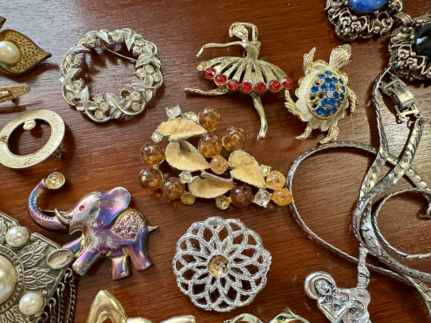 Vintage Jewelry Harvest Craft Lot Avon Rhinestone Faux Pearl Brooch Bracelet