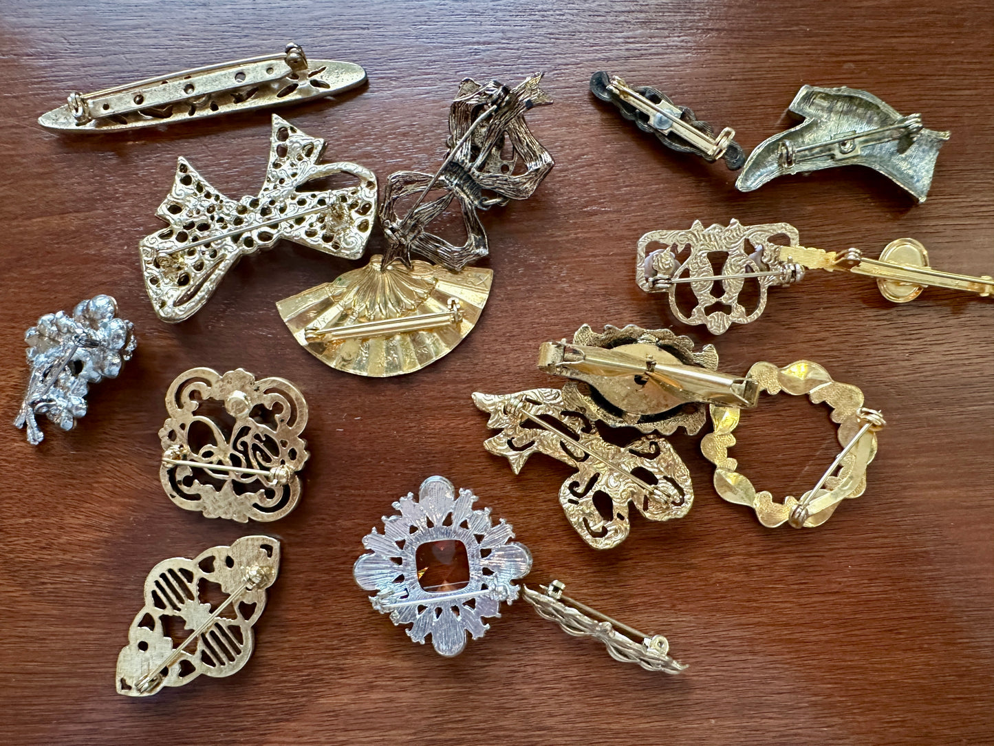 1928 Collection & More Victorian Style Brooch Brooches Pin Lot Porecelain Pearl