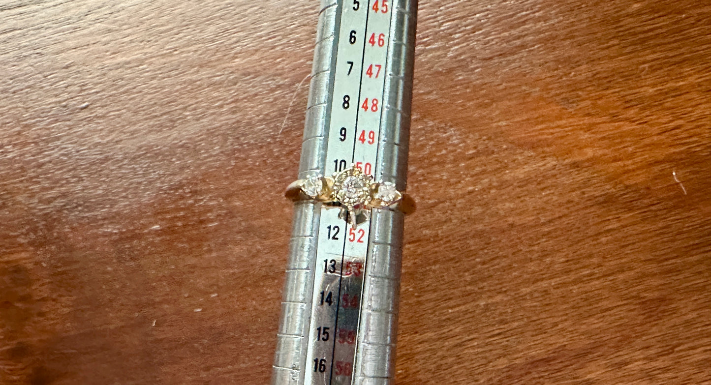 Vintage 14k Yellow Gold 3 Diamond Engagment Ring Sz 5.5