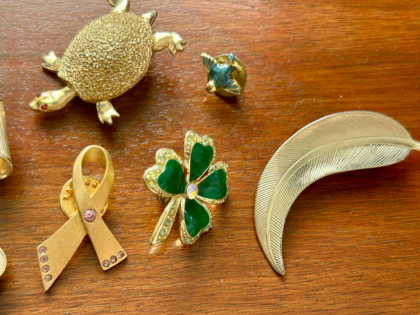 Vintage Brooch Pin Lot Gold Tone Rhinestone Enamel Turtle Bow Clover & More