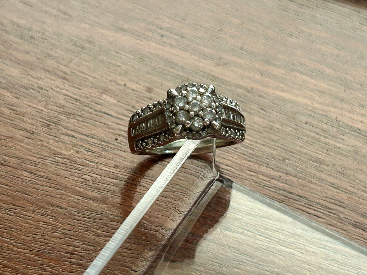 10k White Gold 1ctw Diamond Cluster Ring Sz 7.75 Signed ZEI Baguette Round