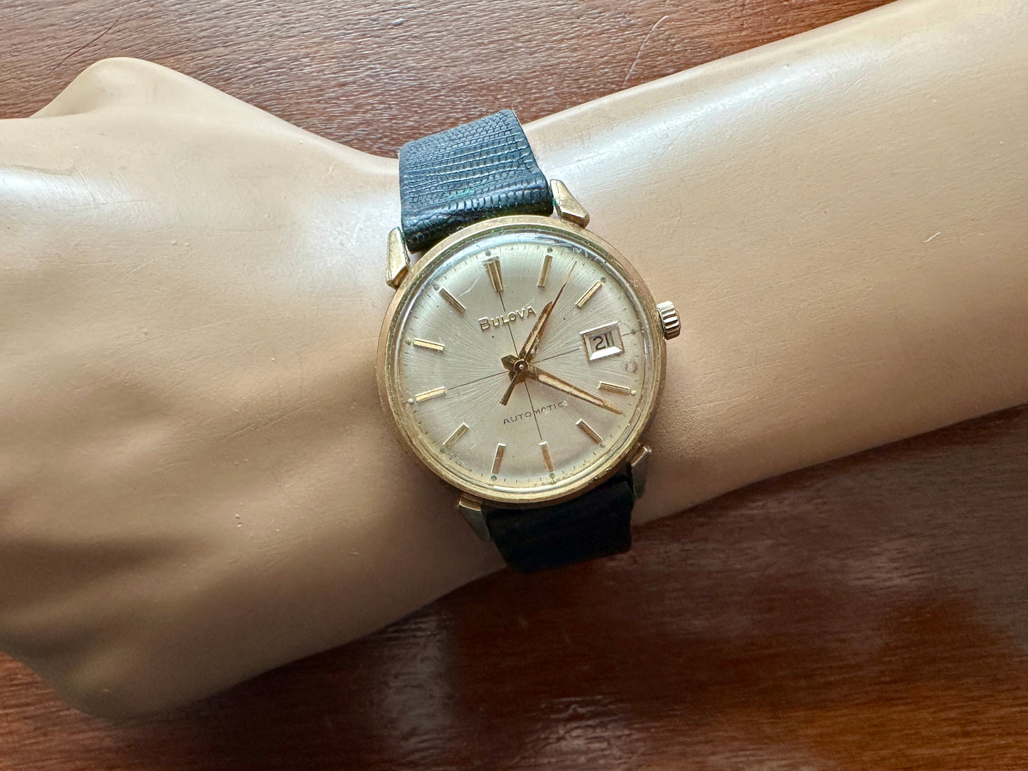 Vintage Bulova Self Winding Automatic 17j Mens Wristwatch Watch Day Date 10k RG