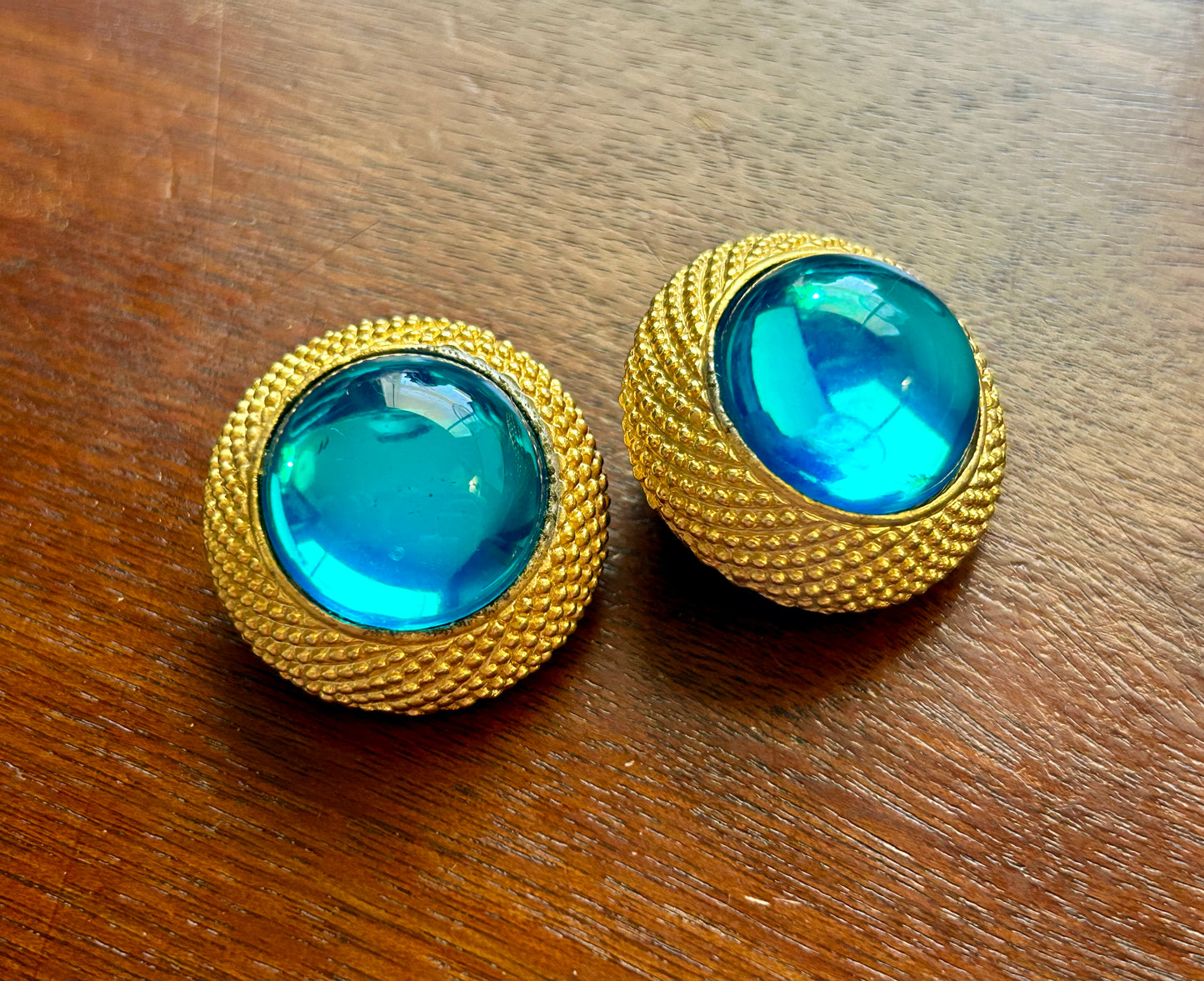 Vintage Gold Tone Gripoix Glass Aqua Blue Domed Clip on Earrings