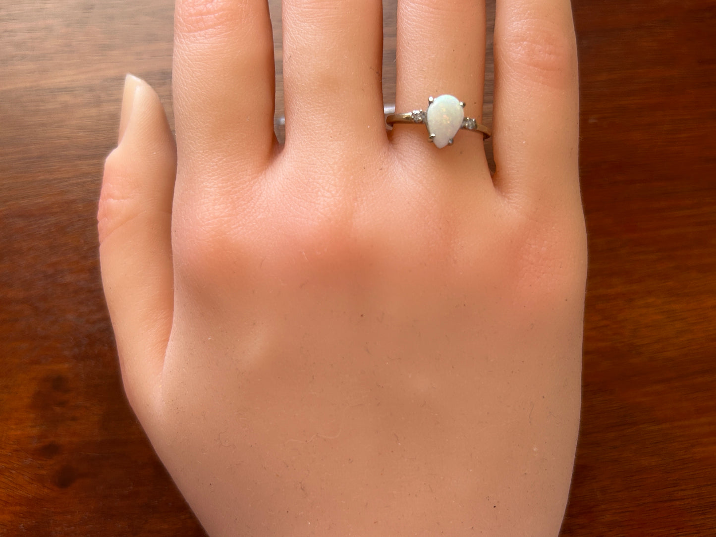 14k White Gold Pear Shaped Opal Diamond Accent Ring Sz 6.25