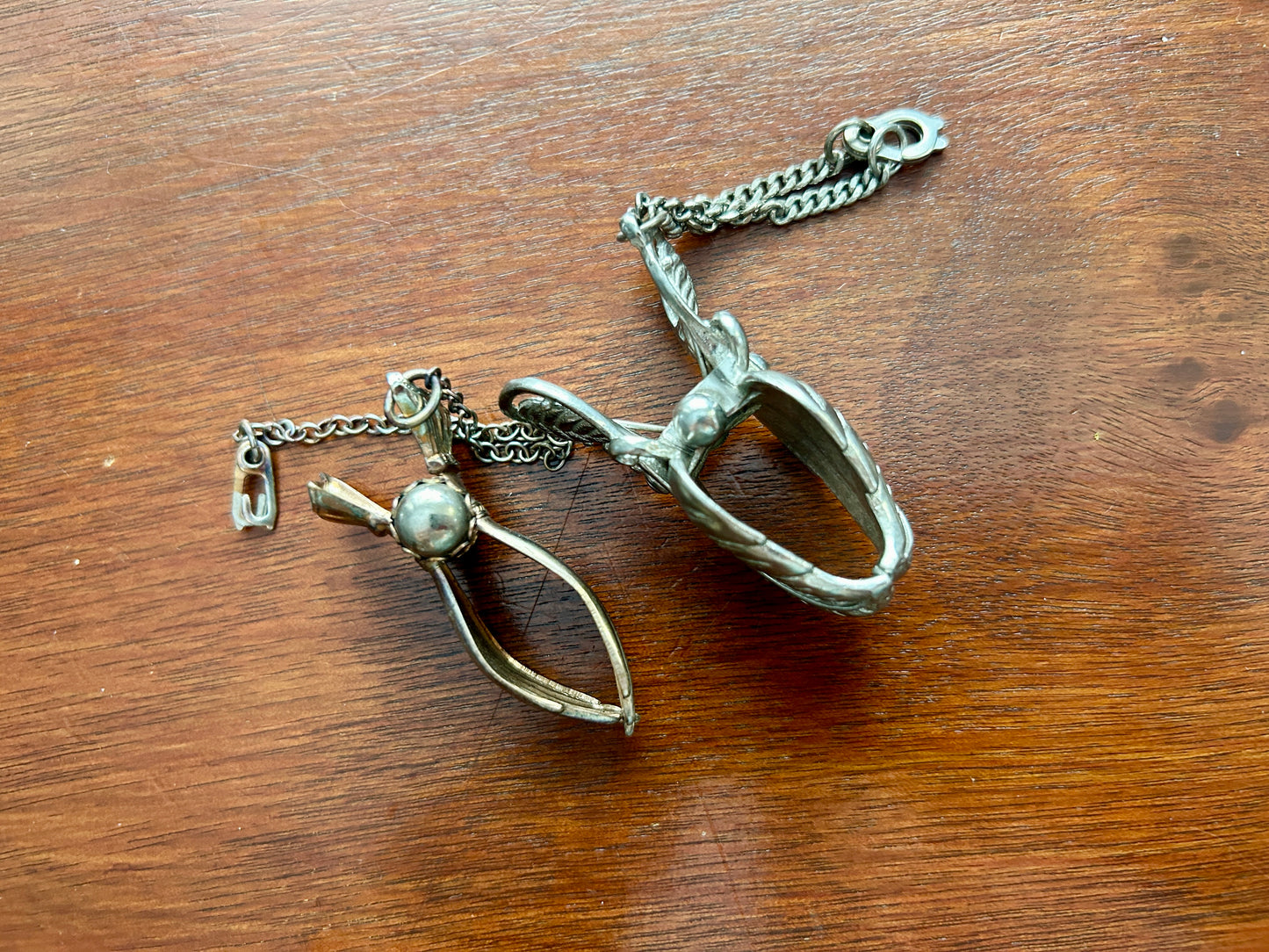 Vintage Silver Tone Glove Clip Lot Victorian Style Hands Leaf