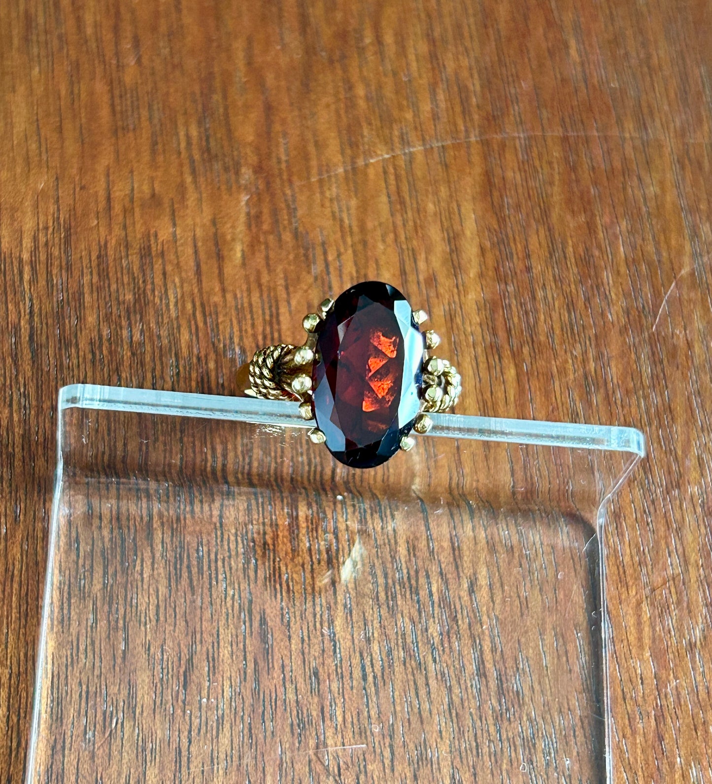 Vintage 14k (750) Yellow Gold Large Faceted Garnet Cocktail Ring Sz 7.5