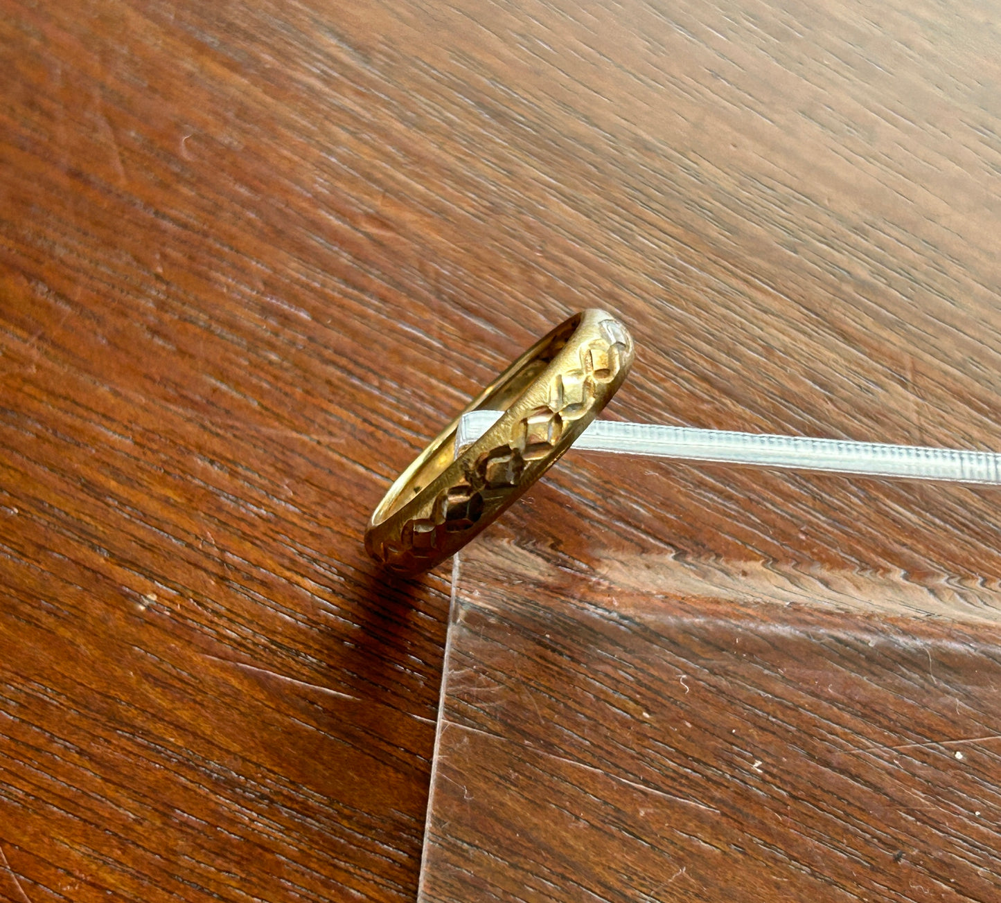 14k Yellow White Gold Domed Band Ring Diamond Pattern Sz 6.75 - 7 AK Turkey