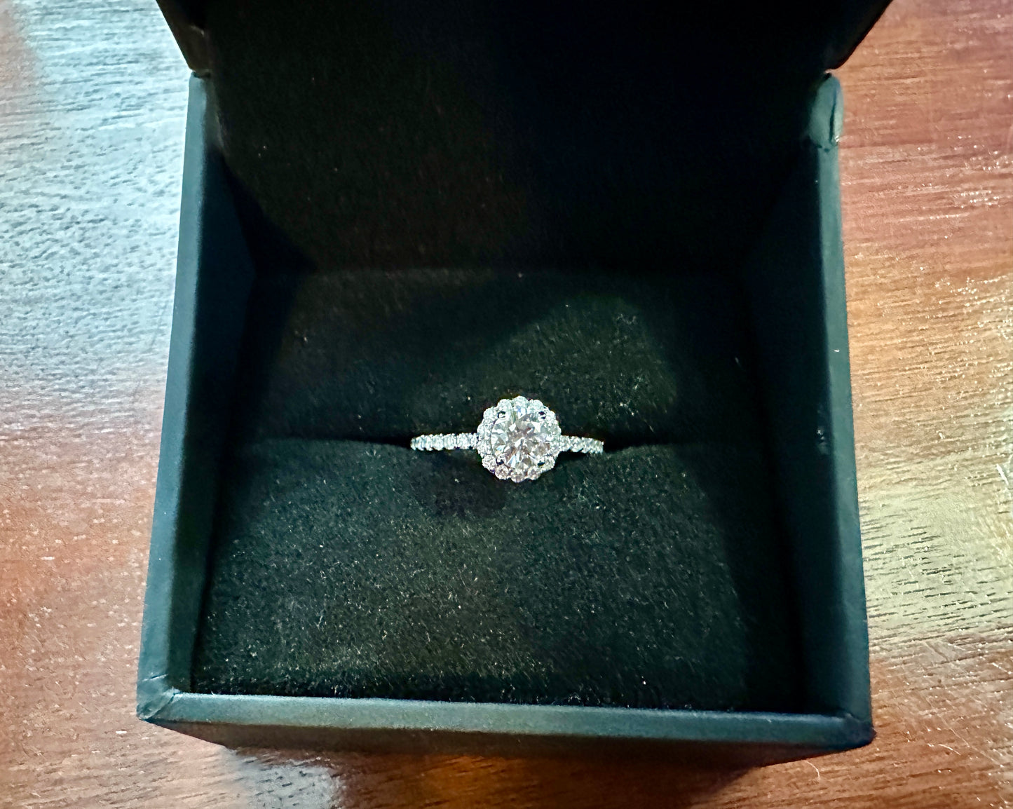 Zales 14k White Gold 1ctw Diamond Halo Engagement Ring Sz 4.5