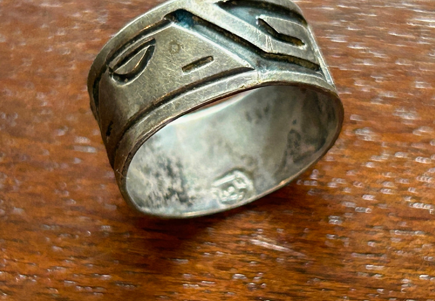 Vintage Sterling Silver 925 Wide Band Ring Face Design Sz 6