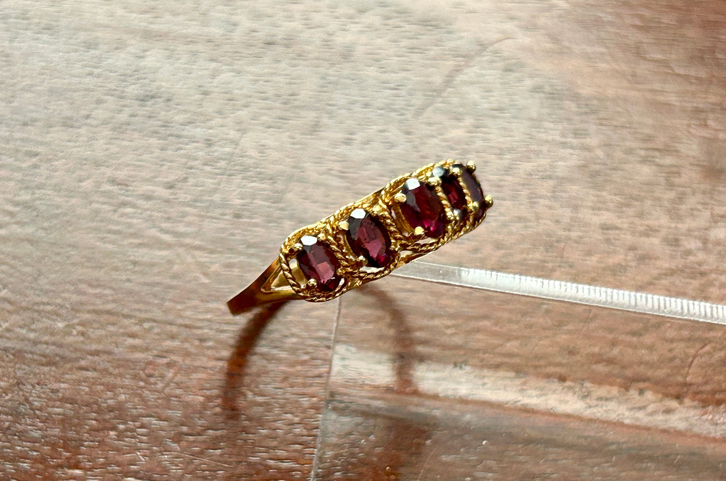 Vintage Gold Tone 5 Stone Oval Red Stone Cocktail Ring Sz 9