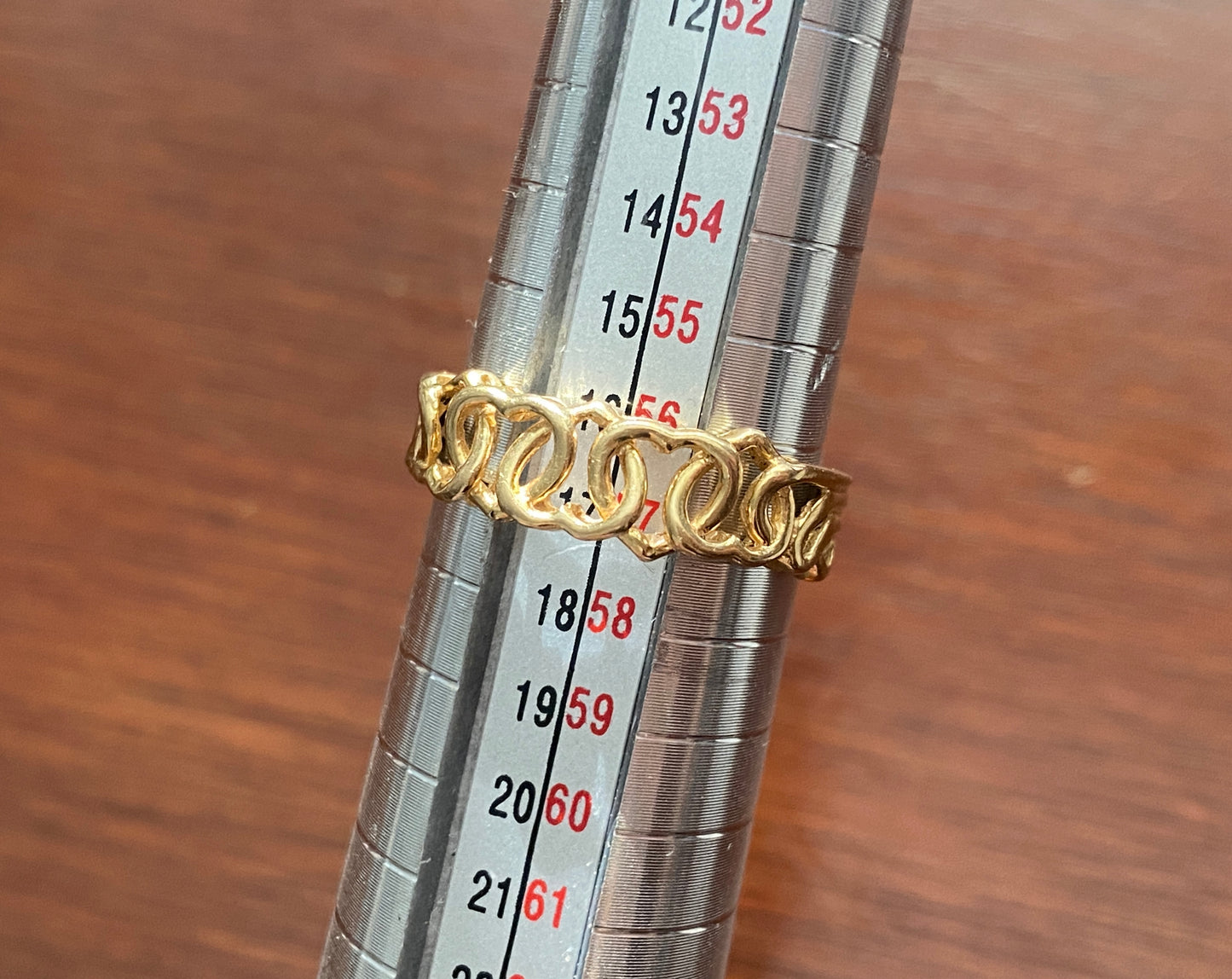 18k Yellow Gold Open Heart Band Ring Sz 8