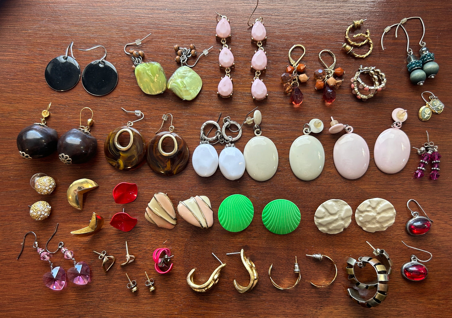 Vintage to Now Pierced Earrings Lot 28 Pairs Faux Tortoise Shell Copper Enamel