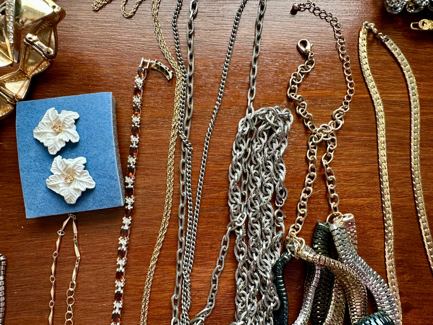 Vintage to Now Jewelry Lot Faux Pearl Gold Silver Rhinestone Chains Earrings
