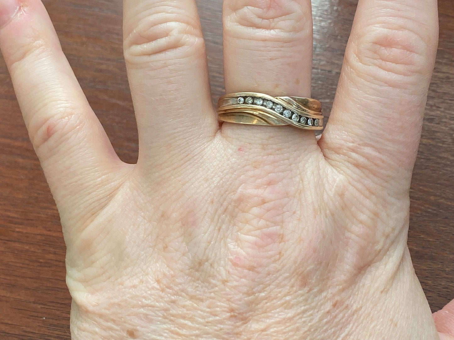10k Yellow Gold Channel Set .15ctw Diamond Ring Sz 9.75