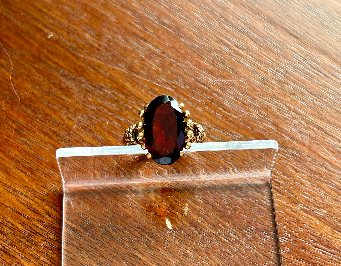 Vintage 14k (750) Yellow Gold Large Faceted Garnet Cocktail Ring Sz 7.5