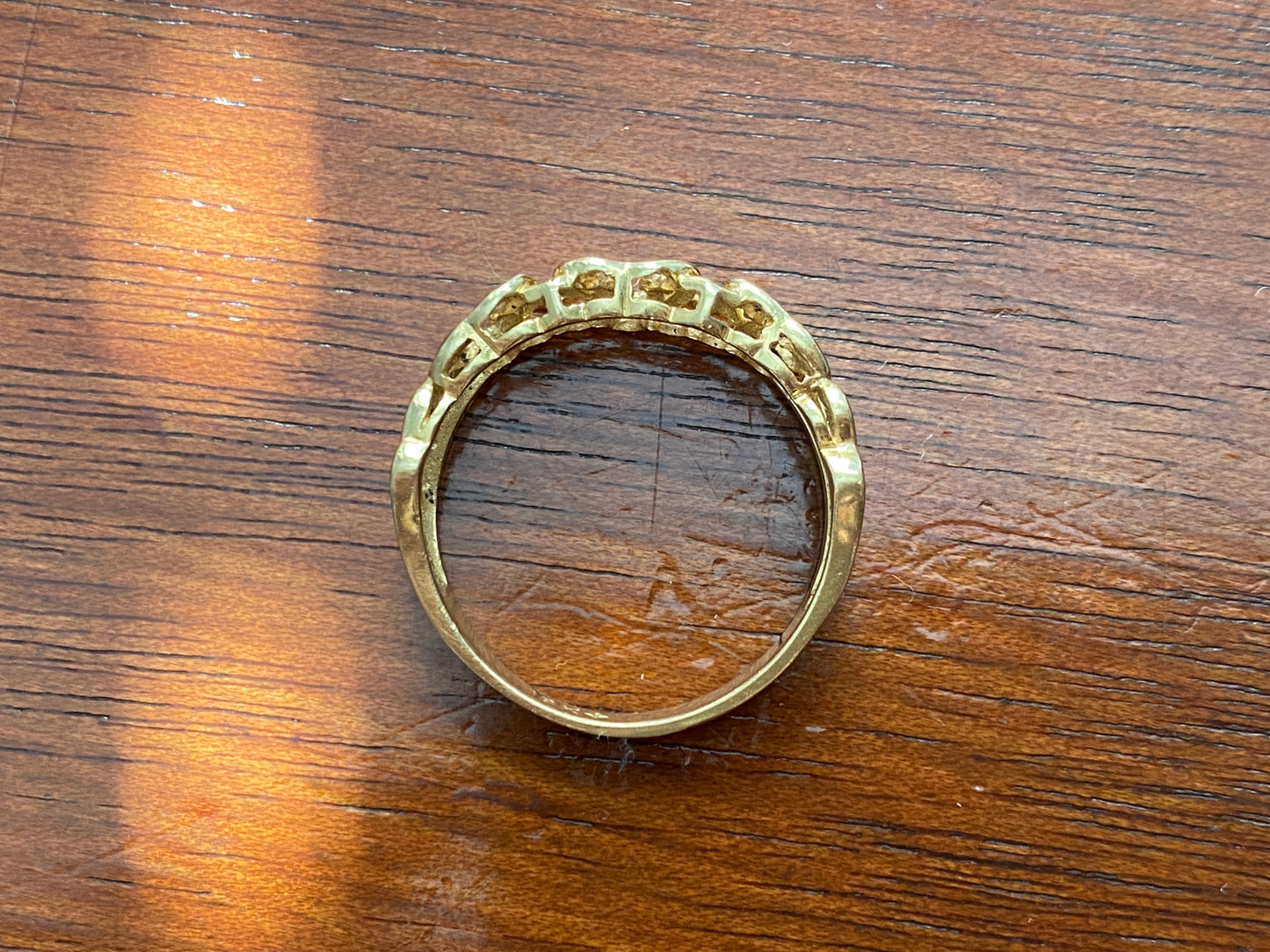 18k Yellow Gold Open Heart Band Ring Sz 8