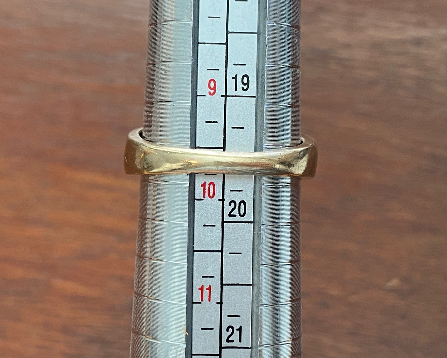10k Yellow Gold Channel Set .15ctw Diamond Ring Sz 9.75