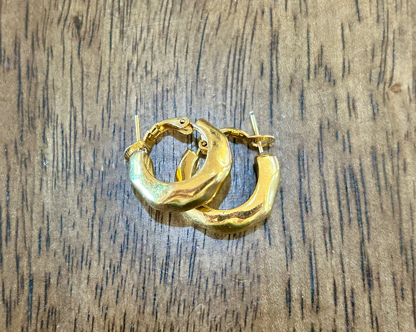 Vintage Signed Crown Trifari Gold Tone Chunky Hoop Earrings