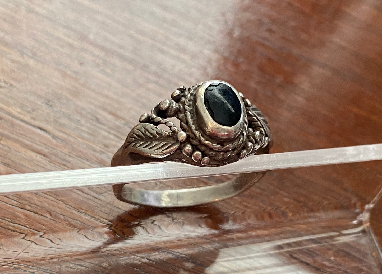 Sterling Silver 925 Onyx Leaf Ring Sz 6 Signed ND