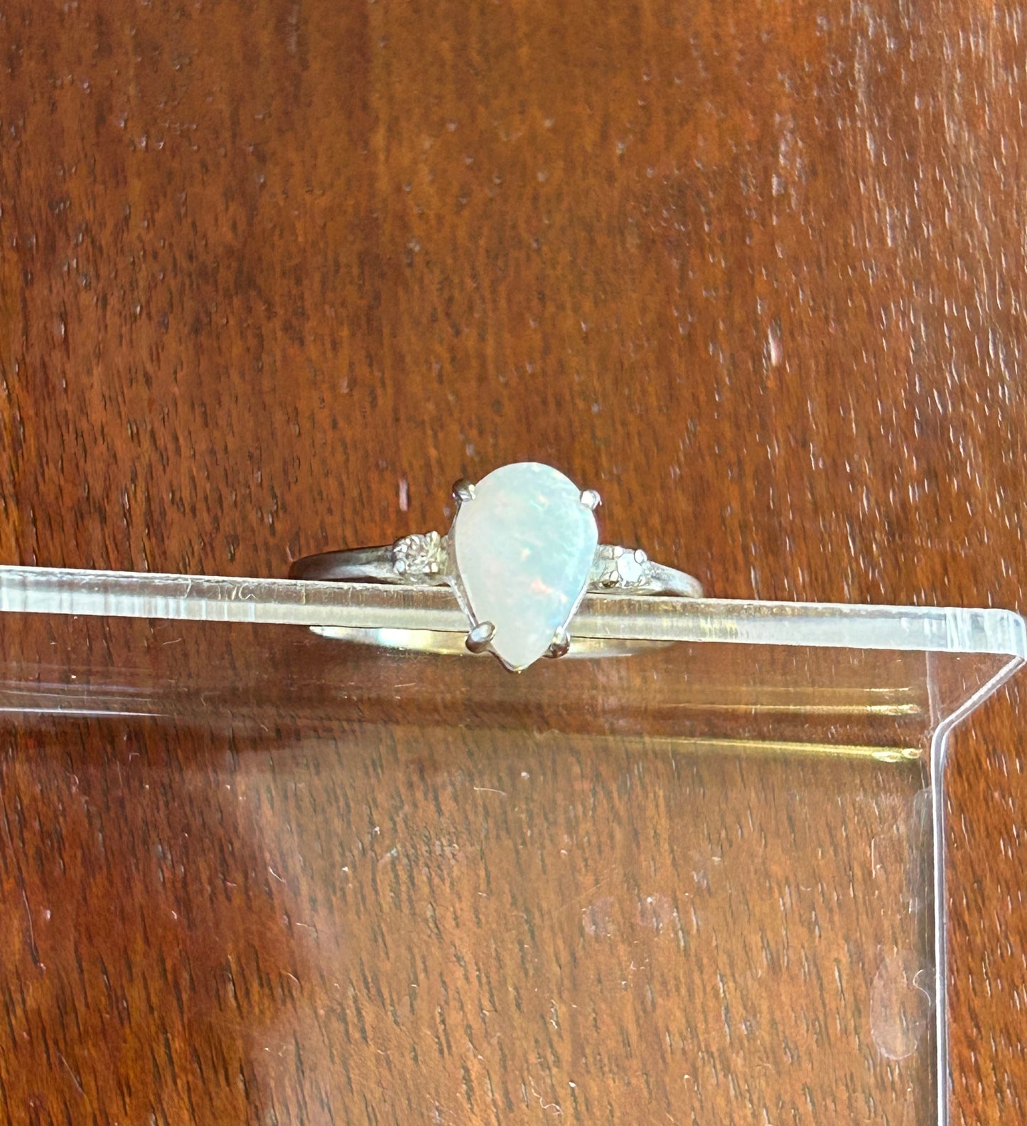 14k White Gold Pear Shaped Opal Diamond Accent Ring Sz 6.25