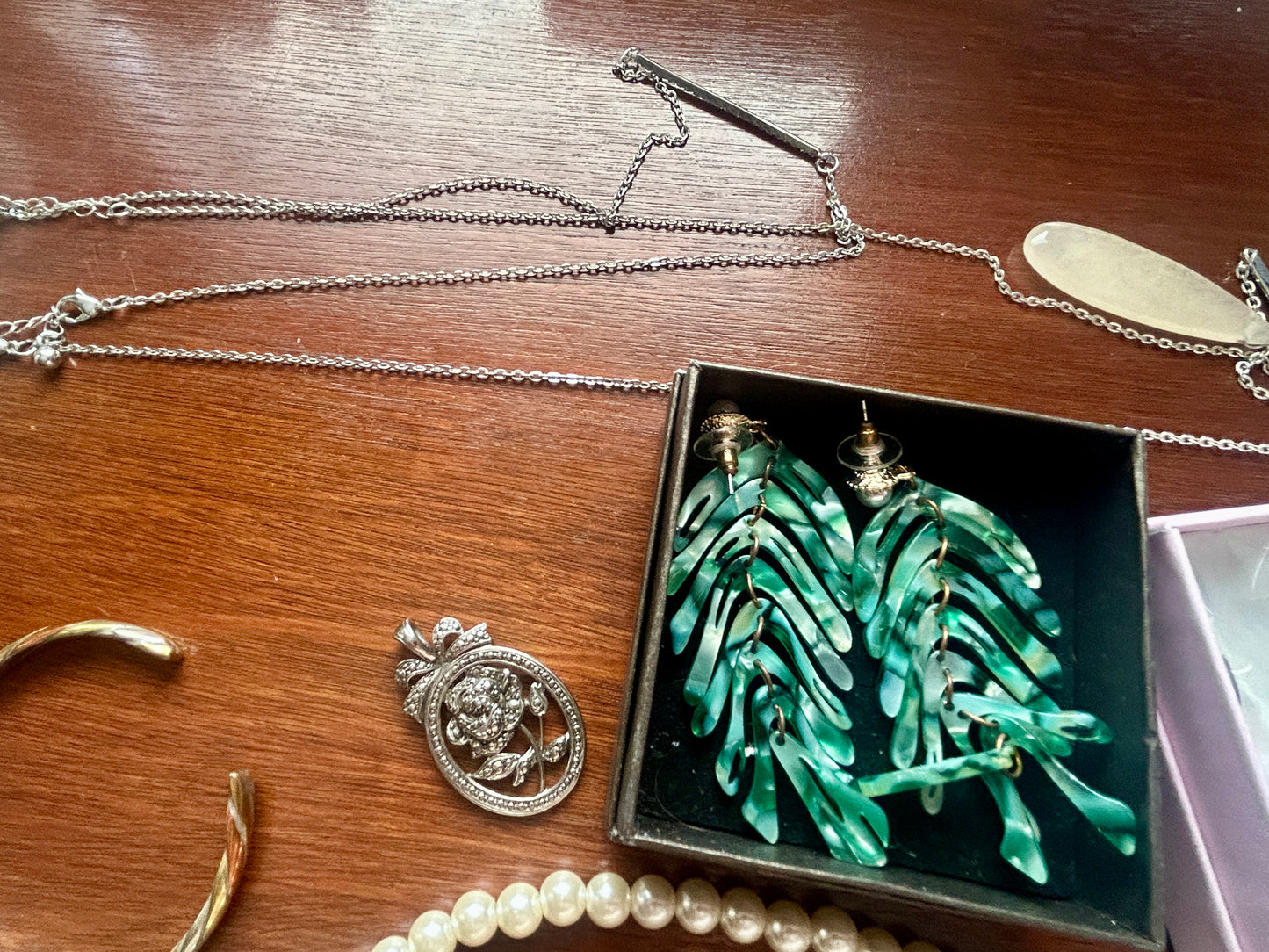 Vintage to Now Jewelry Lot Necklace Earrings Pendant Bracelet Pearl Gold Silver