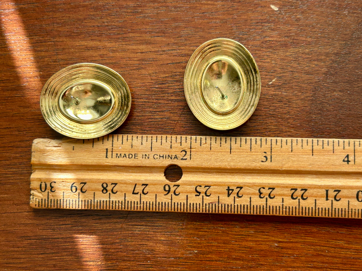 Vintage 80s Gold Tone Oval Black Pierced Earrings