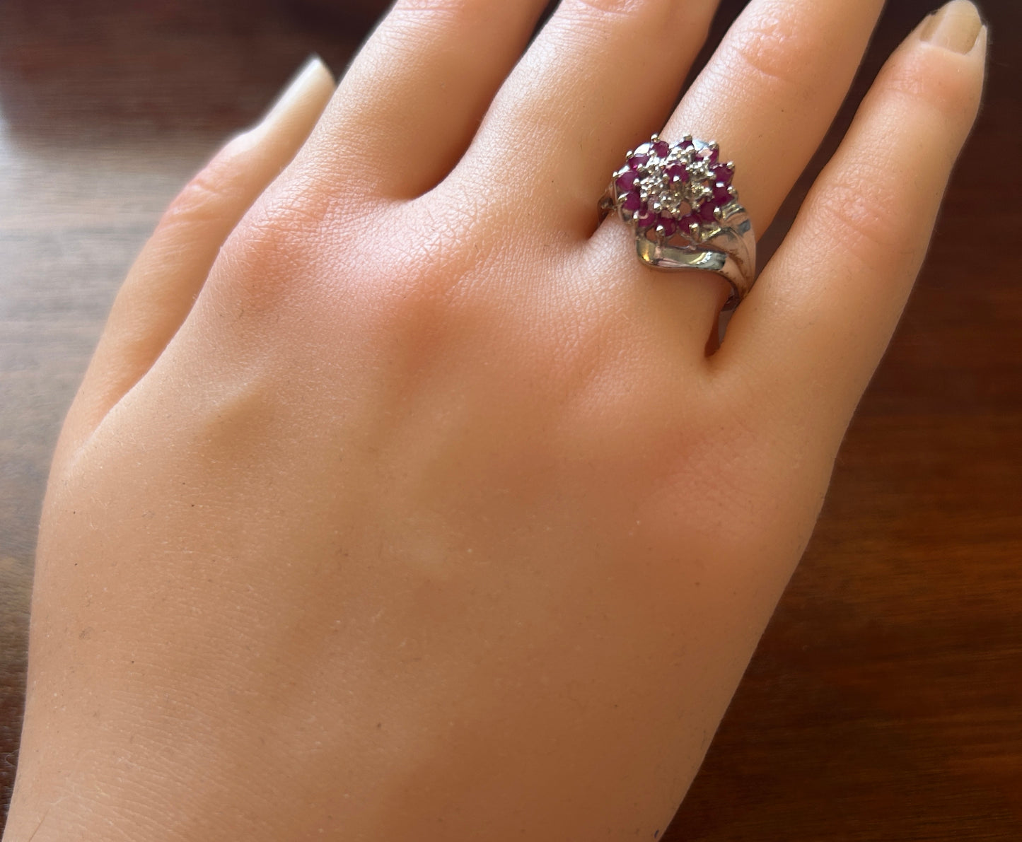 10k White Gold Ruby Diamond Cluster Cocktail Ring Sz 7