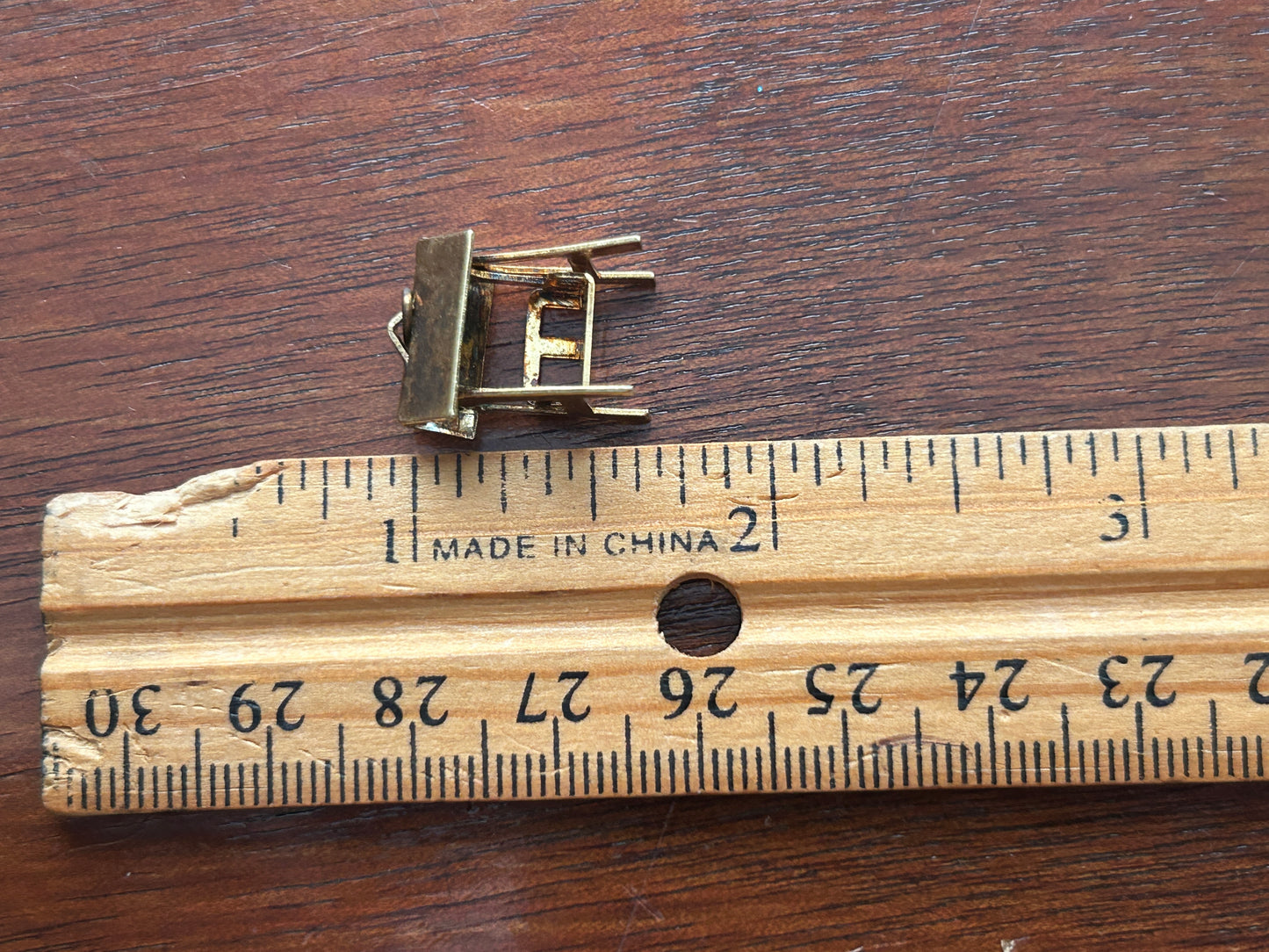 Retro Style Gold Tone Swing Charm Swing Moves