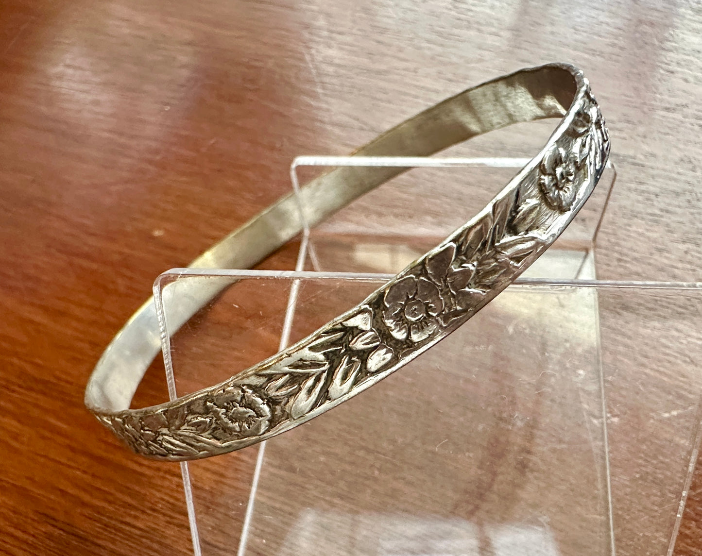 Vintage Sterling Silver 925 Signed Taxco Floral Pattern Bangle Bracelet