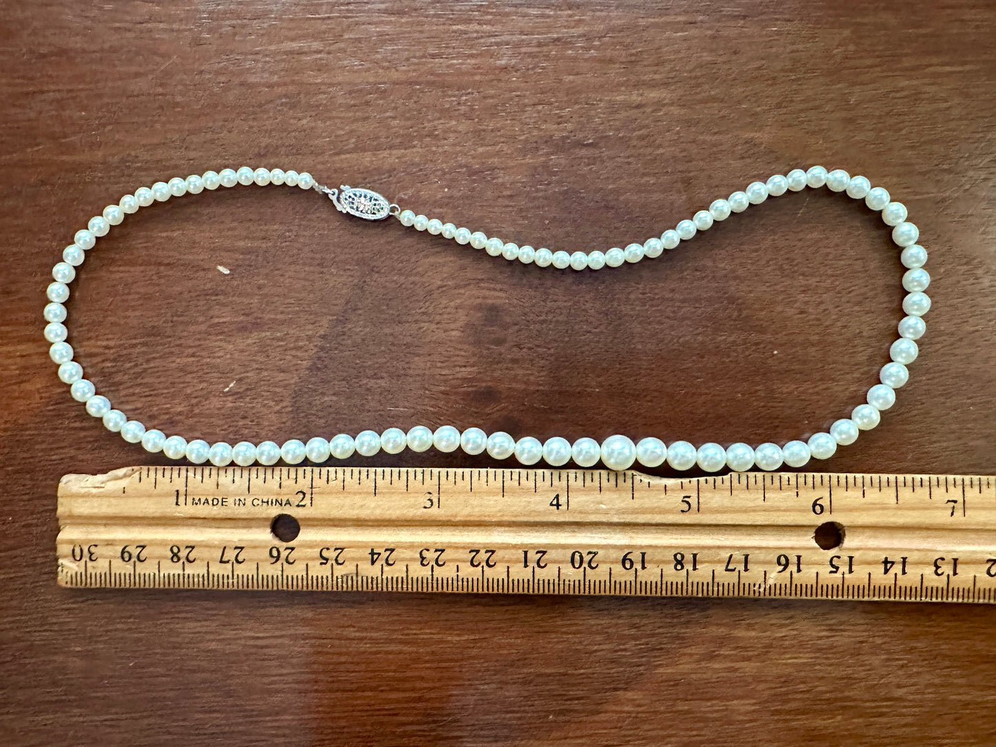 DAMAGED Vintage 14k White Gold Graduating Genuine Pearl Single Strand Necklace