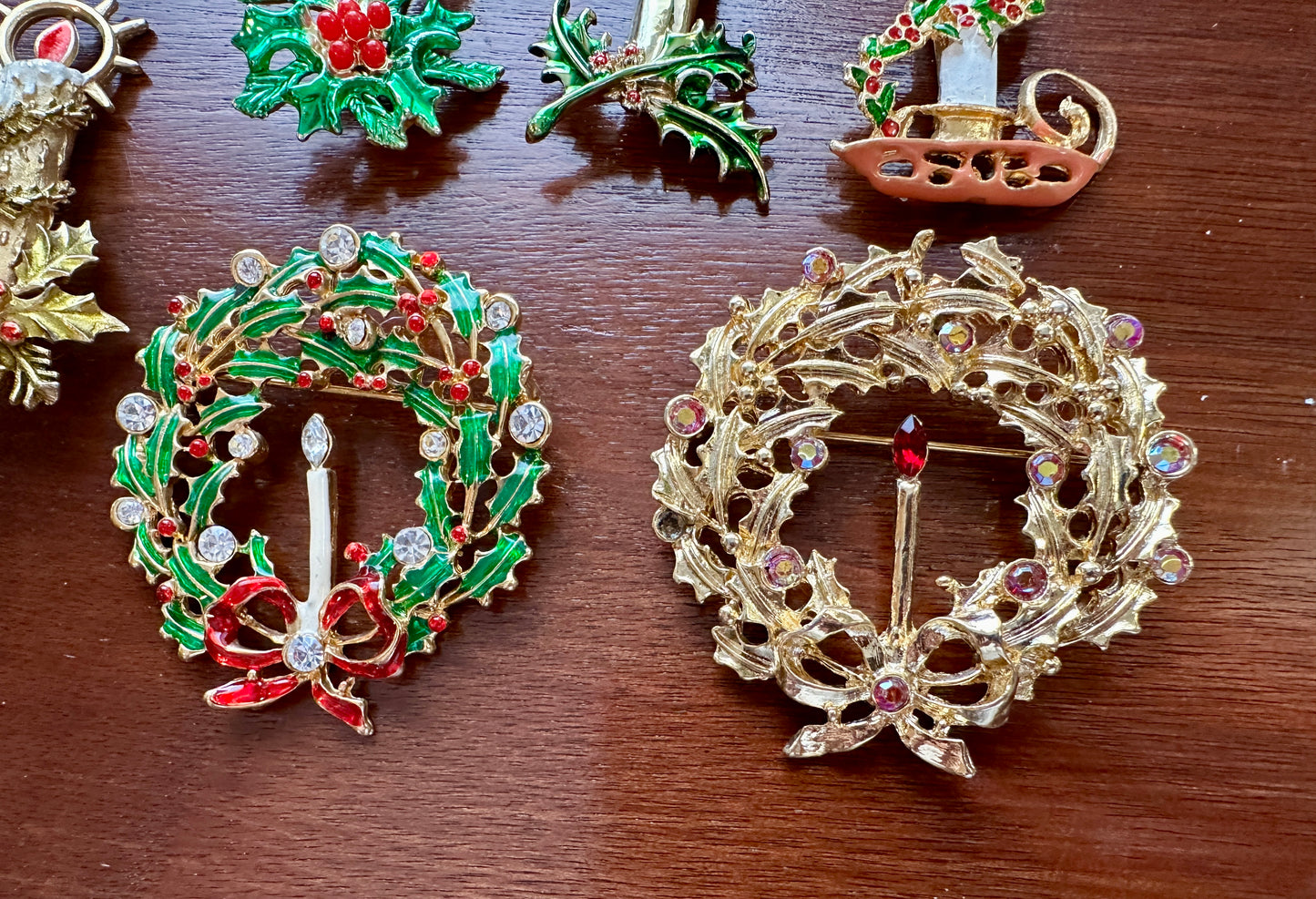 Vintage Brooch Lot Candle Wreaths Winter Gold Tone Rhinestone Enamel Poinsettia