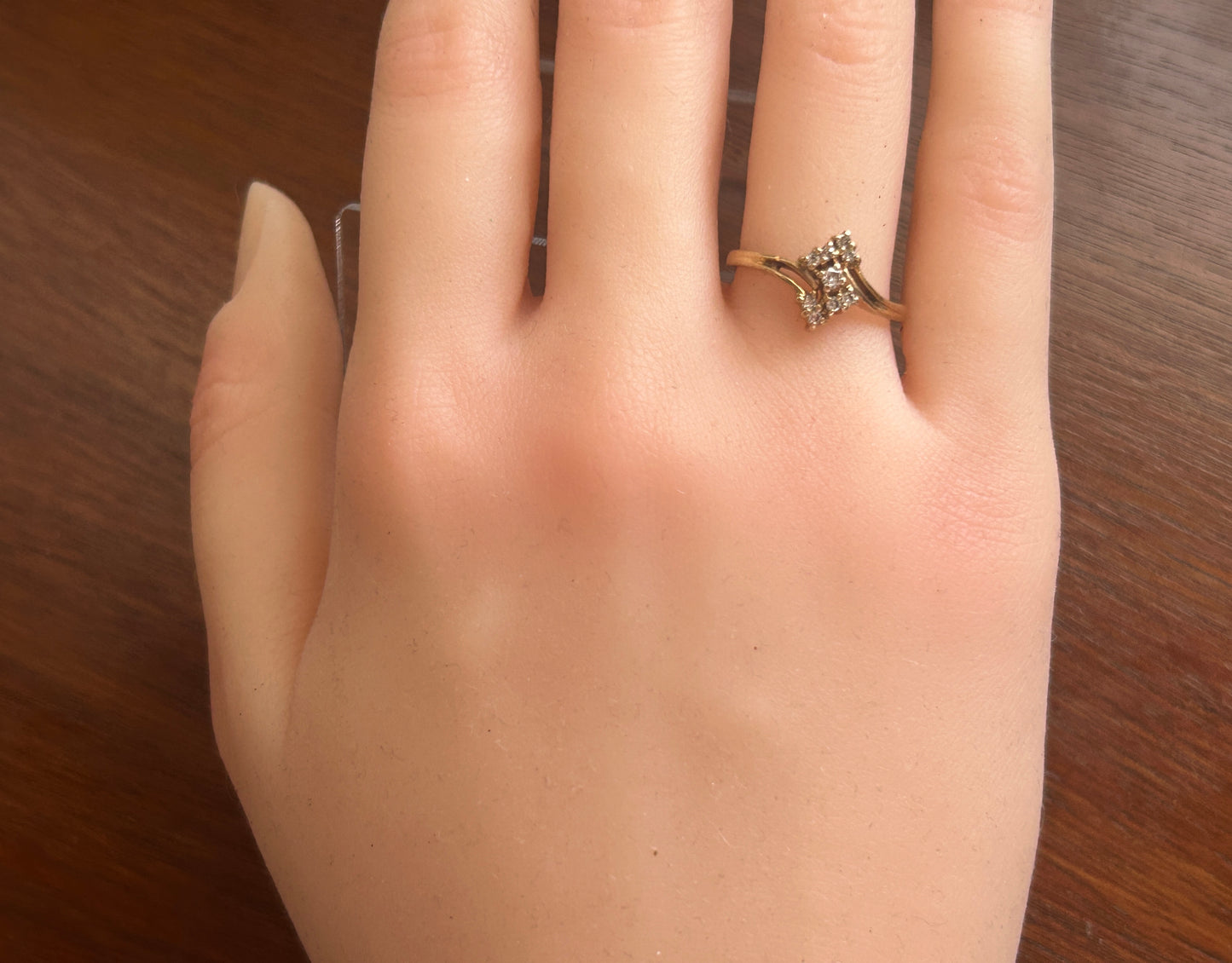 Dainty Vintage 10k Yellow Gold Diamond Cluster Ring Sz 6.75