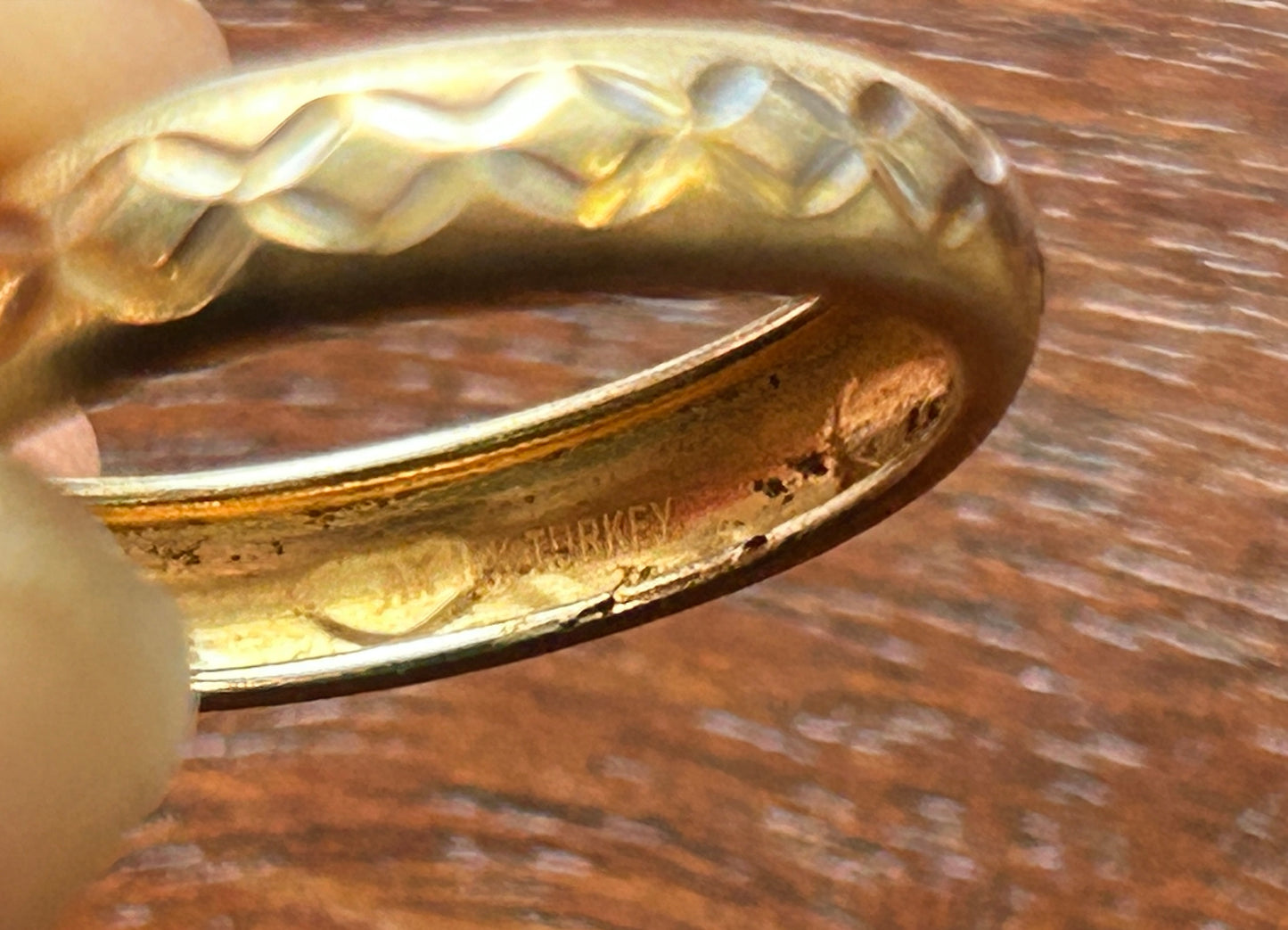 14k Yellow White Gold Domed Band Ring Diamond Pattern Sz 6.75 - 7 AK Turkey