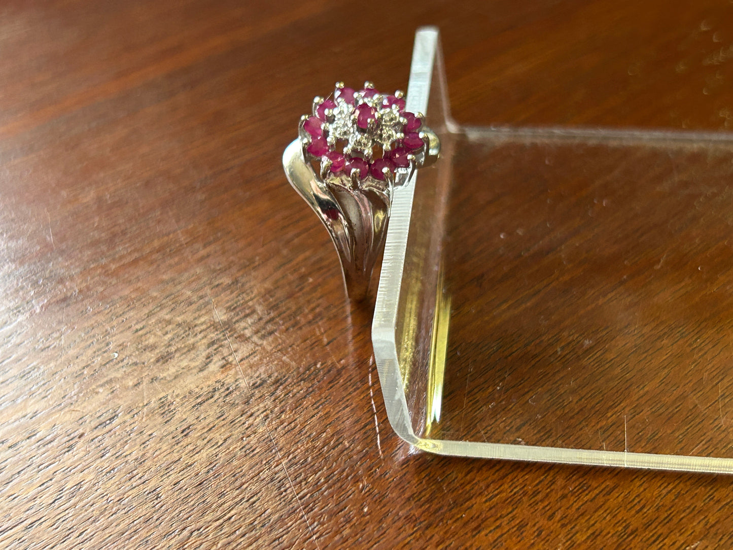10k White Gold Ruby Diamond Cluster Cocktail Ring Sz 7