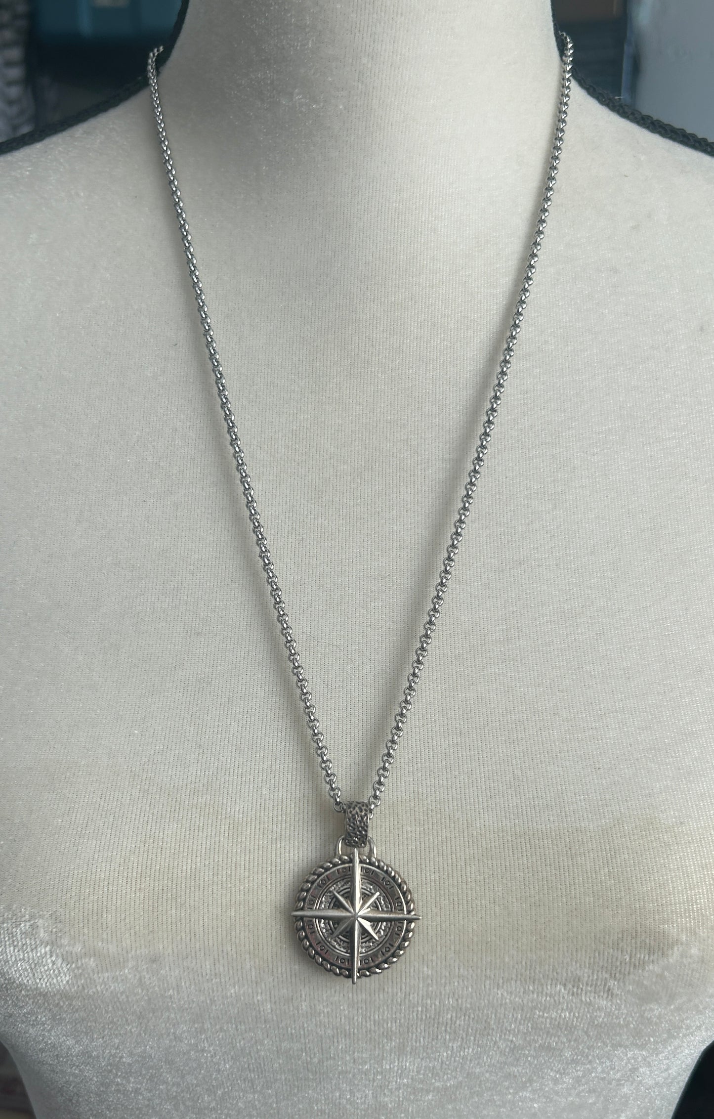 Clocks and Colours Sterling Silver 925 North Star Pendant Chain Necklace